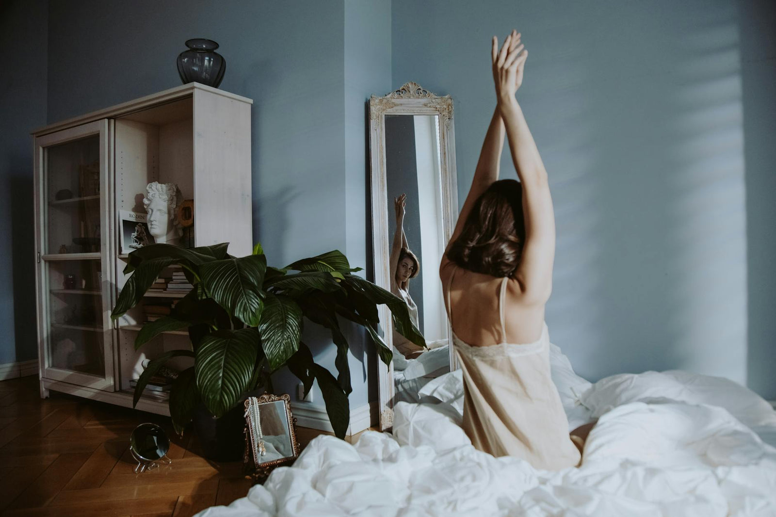 Hot Flashes at Night: Why They Disrupt Sleep and How to Get Relief