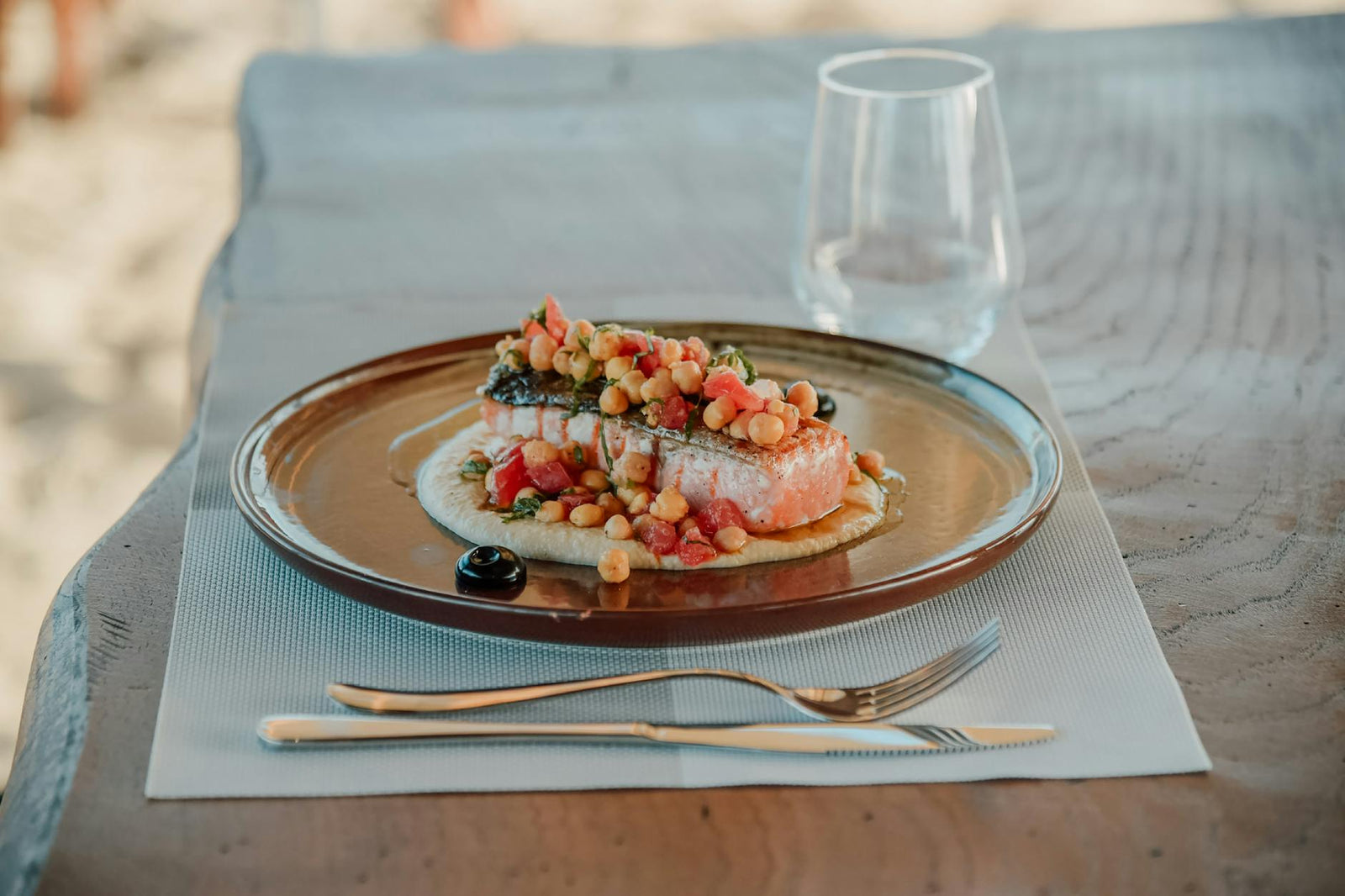 Signs You Need More Omega-3 After 40 (What Your Body Is Telling You)