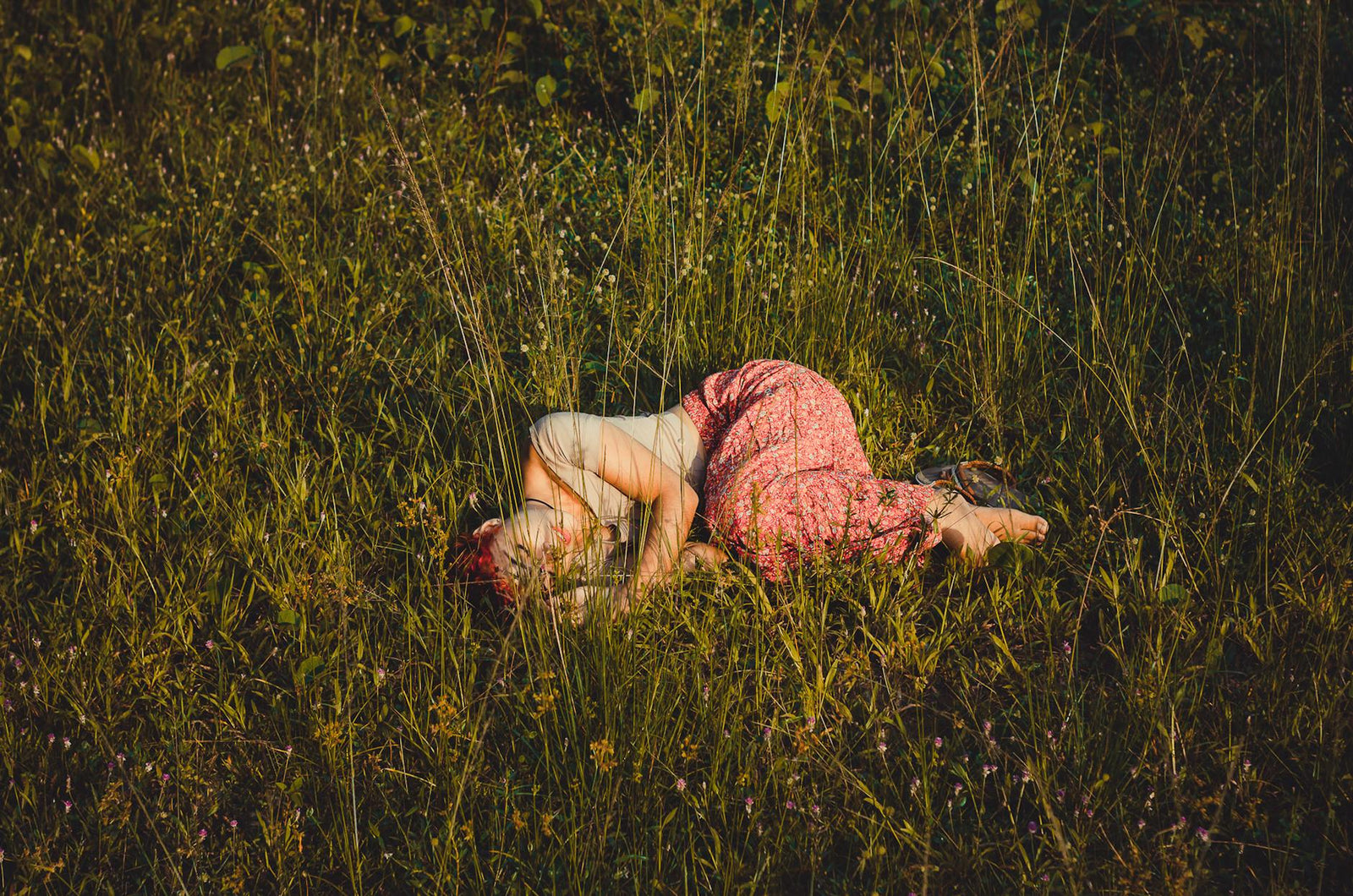 Hormonal Fatigue vs. Adrenal Fatigue After 40: What Is the Difference?