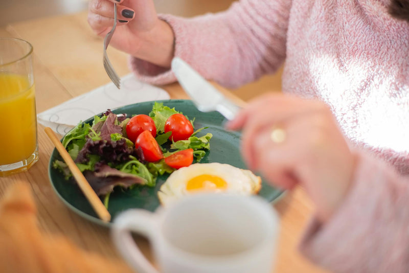 Blood Sugar and Belly Fat After 40: The Hidden Connection